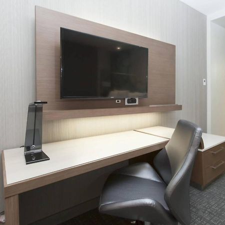 Courtyard By Marriott Houston City Place Spring Buitenkant foto