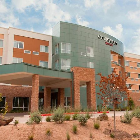 Courtyard By Marriott Houston City Place Spring Buitenkant foto