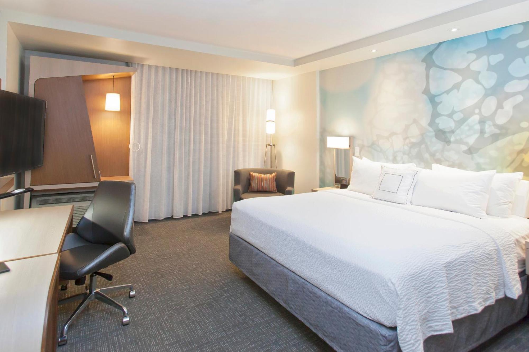 Courtyard By Marriott Houston City Place Spring Buitenkant foto