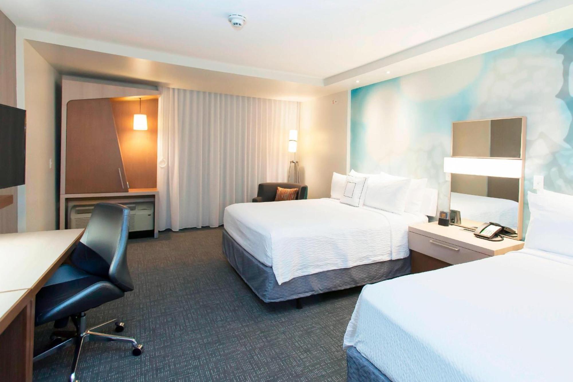 Courtyard By Marriott Houston City Place Spring Buitenkant foto