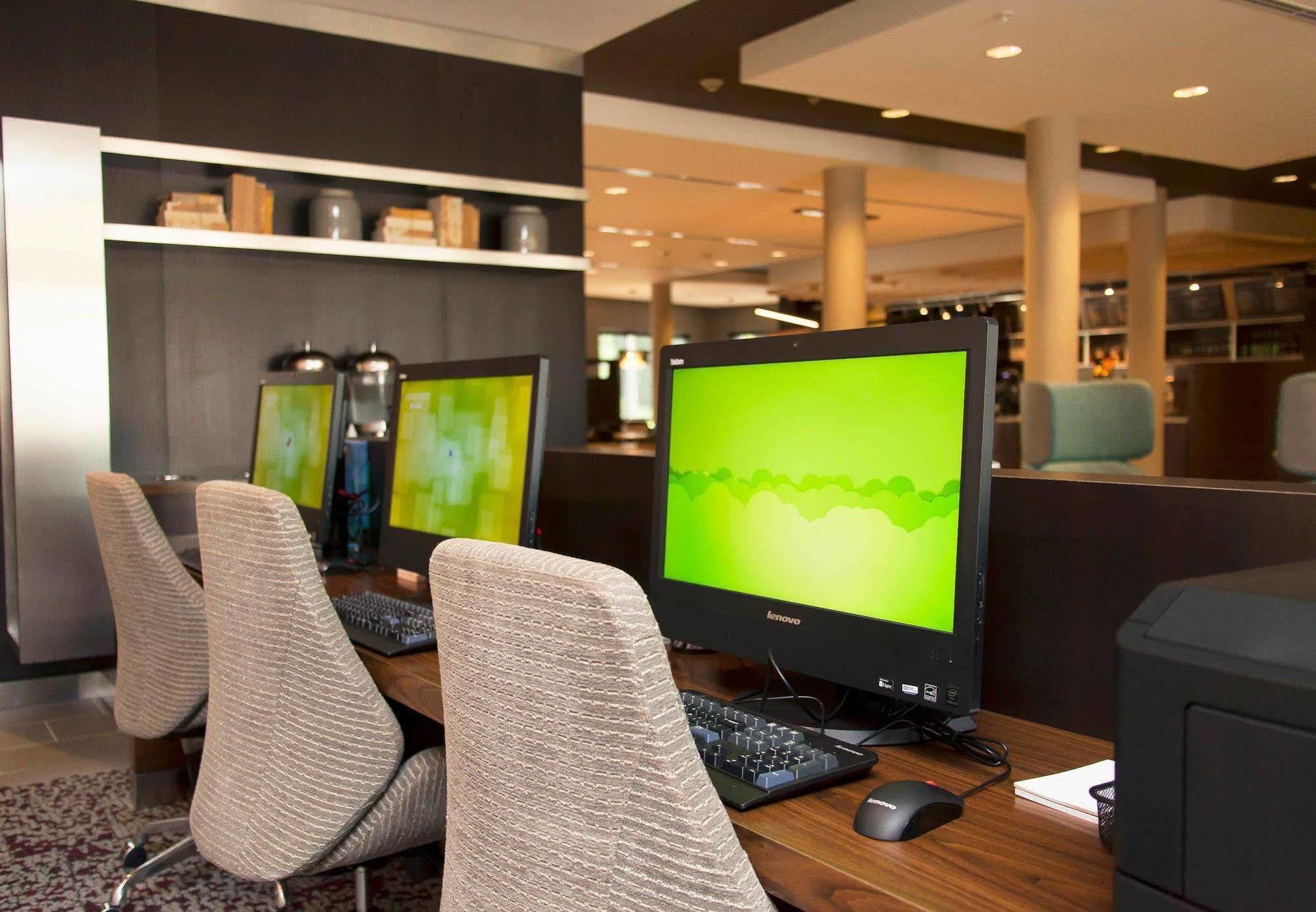 Courtyard By Marriott Houston City Place Spring Buitenkant foto